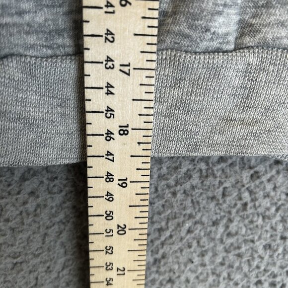 Vintage GRAY Pull-over Gordon College SWEATSHIRT Youth Size M 10-12 Champion - Picture 4 of 5